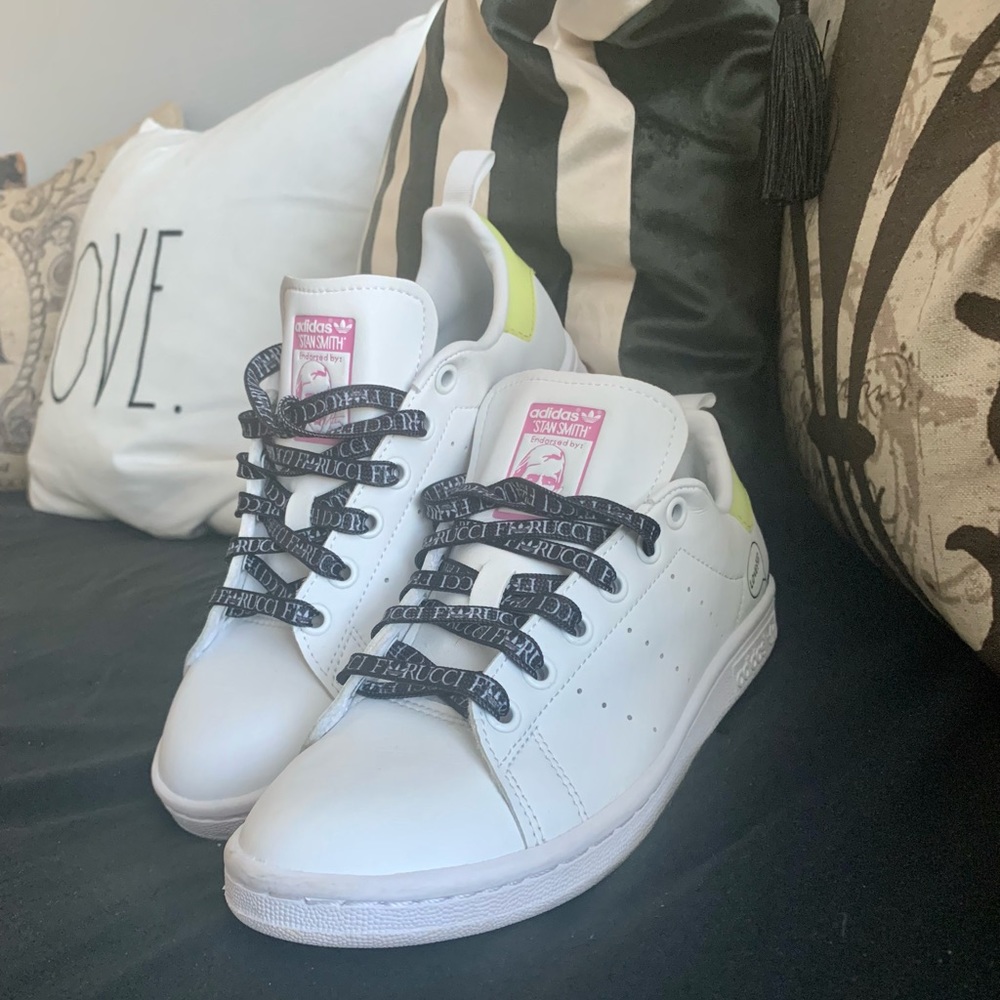 Adidas Fiorucci X Stan Smith “What Is Love?” Sz 6 Pop Art Limited Edition🔥 - Picture 3 of 7